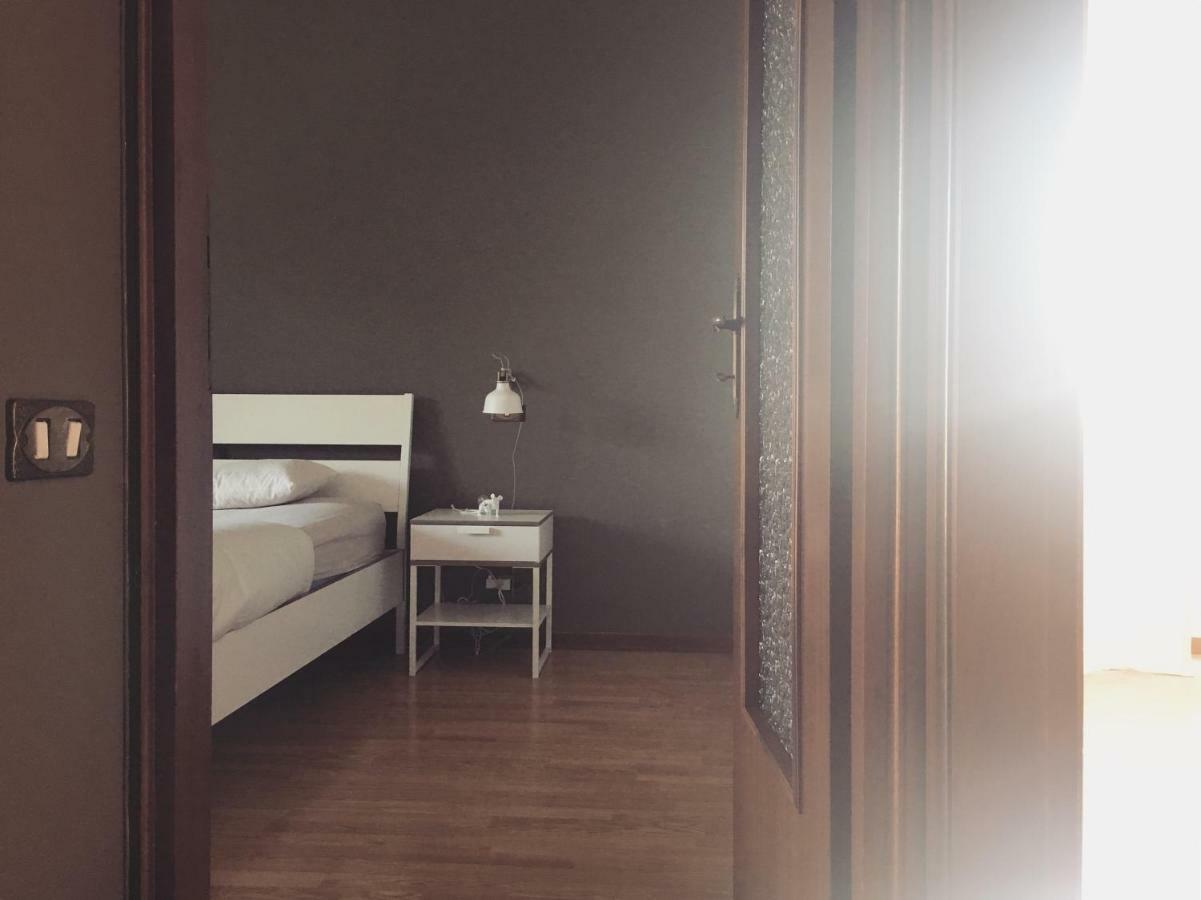Sunny Family Apartment In Villa - Humanitas Forum Ieo Pieve Emanuele Exterior foto